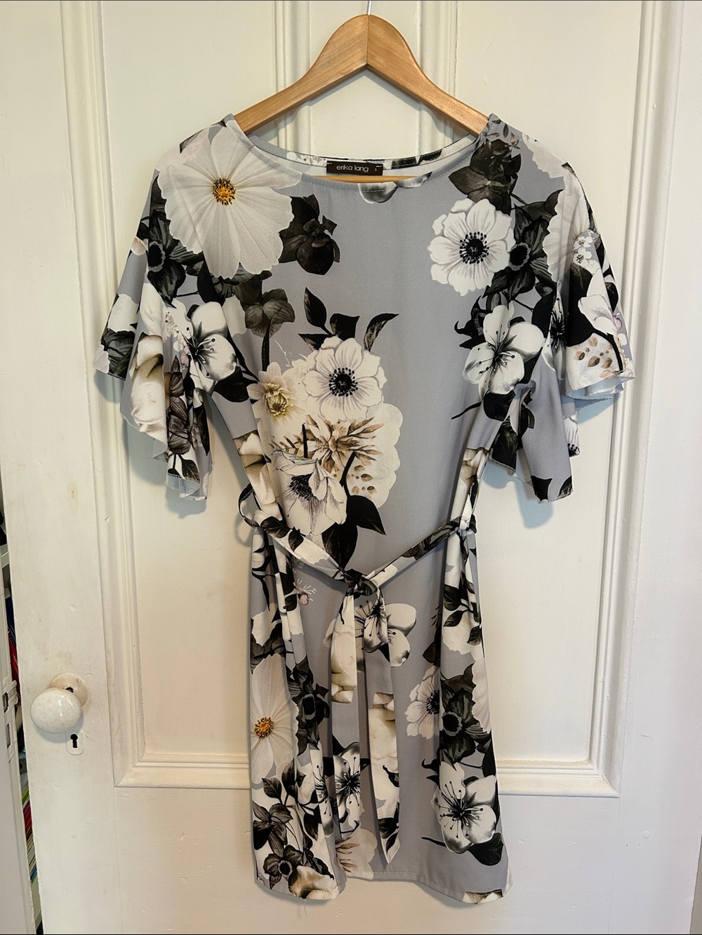Erika lang Gray Floral Tie-Waist Mini Dress